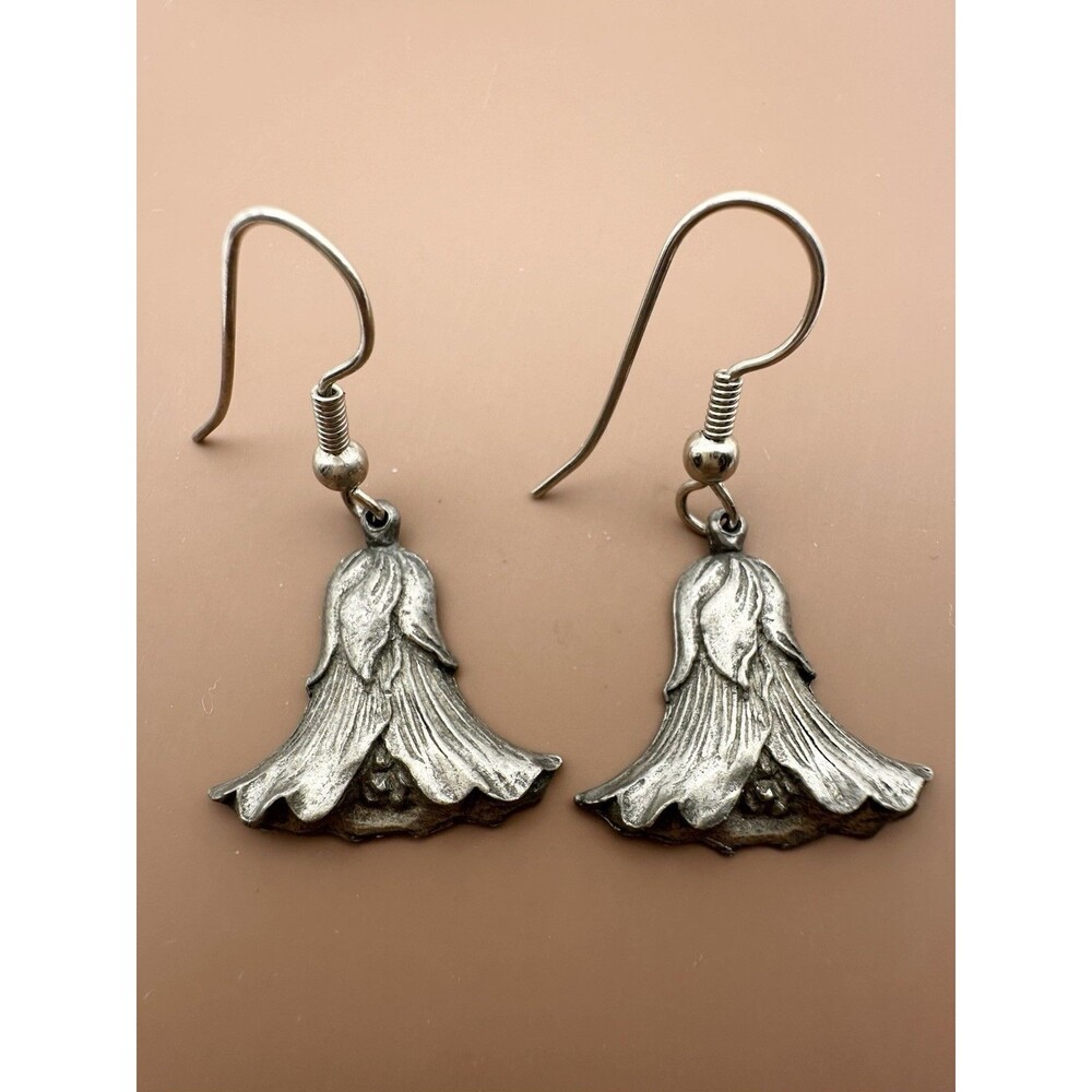 Vintage Seagull Canada Pewter Floral Earrings 1998